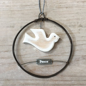 East of India | Small Rusty Wire Wreath - Dove/Peace