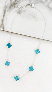 Envy Jewellery | Short Silver Necklace with five turquoise fleurs
