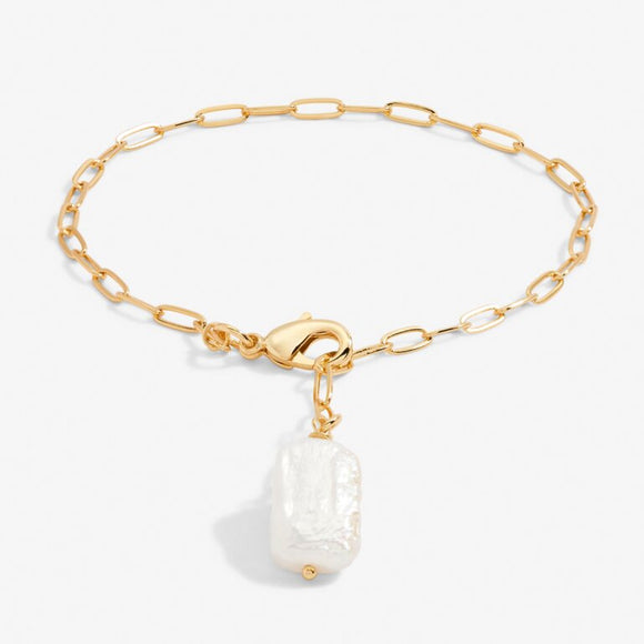 Joma Jewellery | Lumi Pearl Gold Chain Bracelet