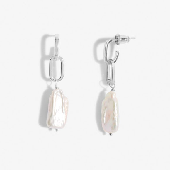 Joma Jewellery | Lumi Pearl Silver Link Earrings