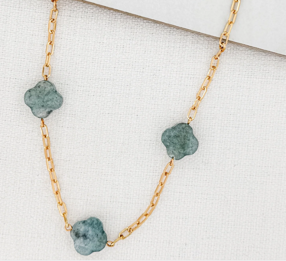 Envy Jewellery | Short Gold Necklace with blue semi-precious fleurs