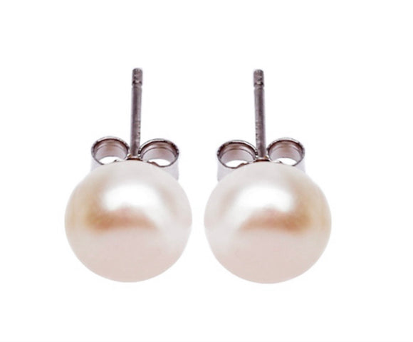 Stud Earrings | Freshwater Pearl - cream
